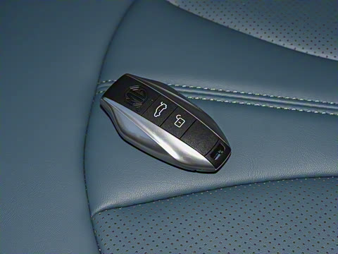 2026�� 2.0T Trophy+ �����Ǽݰ�