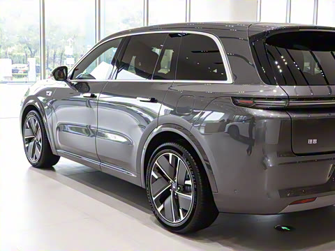 2025�� Pro ���ܻ��°�