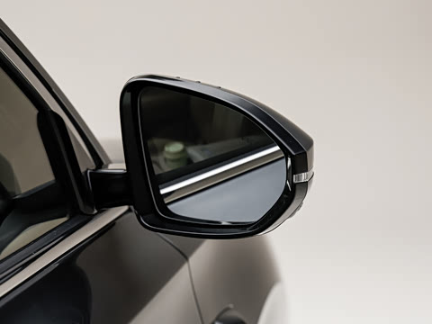 2027�� L8+ ������