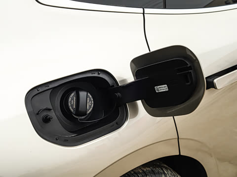 2026�� 225km EM-i Զ�����ǺӰ�