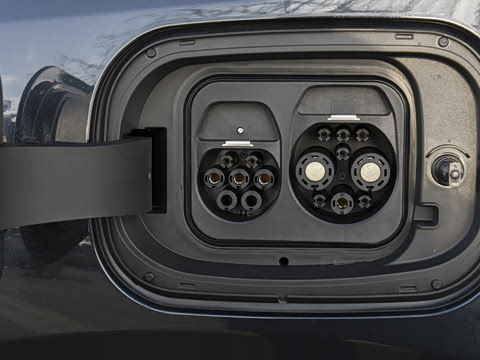 2026�� ���� 1215 Ԫ�����а�