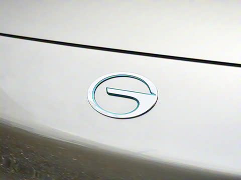 2025�� Plus 610 ������