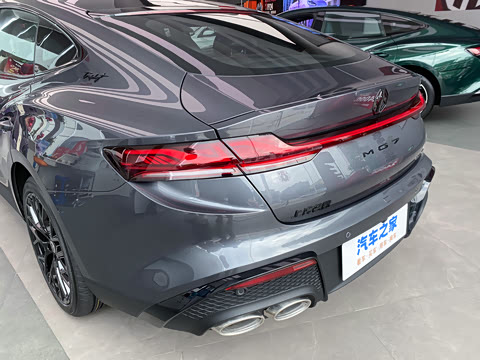 2026�� 2.0T Trophy+ �����˶���