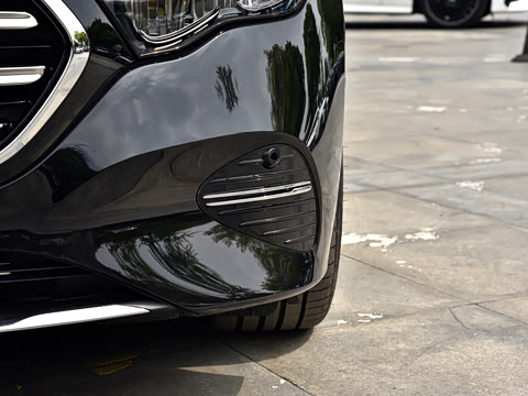 2026�� �Ŀ� E 300 L ������