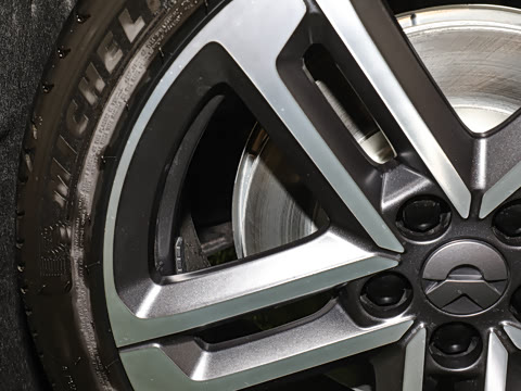 2025�� �ھ������ 100kWh Touring