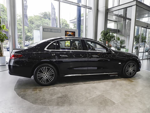 2026�� �Ŀ� E 260 L