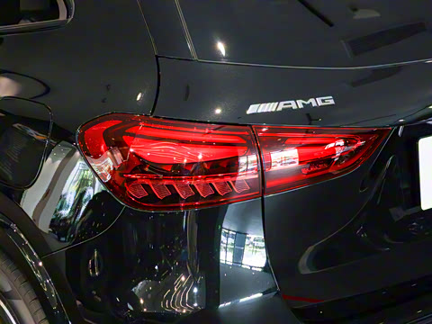 2025�� AMG GLA 35 4MATIC