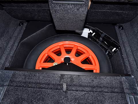 2025�� 3.0 L6 400PS SV���ٴ����ӳ��� 4��