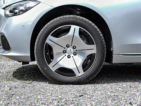 2025�� �Ŀ� S 480 4MATIC