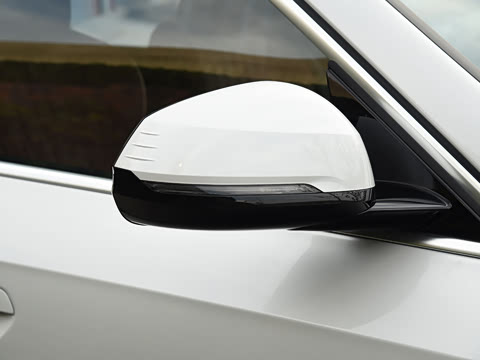 2026�� xDrive25Li X�����װ