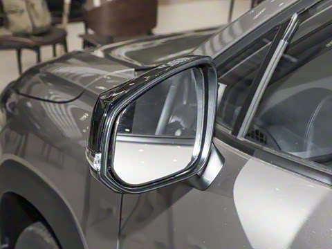 2026�� 2.0L CVT����PLUS��