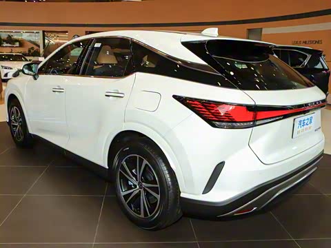 2026�� 350h ����������