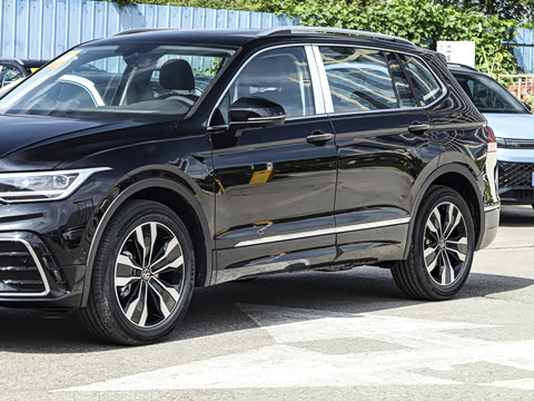 2025�� ���ڿ� 330TSI �Զ�����R-Line��ҫ��