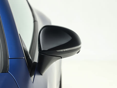 2026�� AMG CLE 53 4MATIC+ ���ܳ�