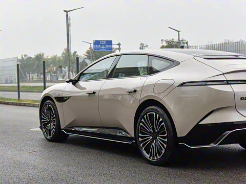 2026�� Ultra ���������