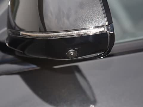 2026�� �Ŀ� xDrive 40Li ������M�˶���ҹ��װ