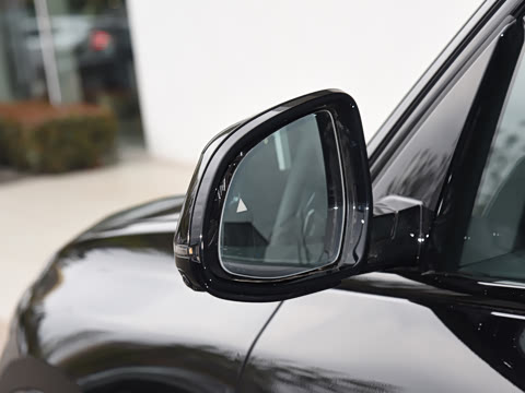 2026�� �Ŀ� xDrive 40Li ������M�˶���ҹ��װ