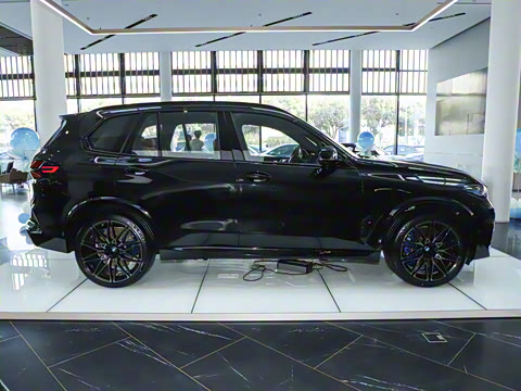 2024�� X5 M ������