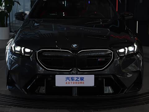 2025�� M5