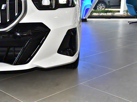 2026�� xDrive 50L M�˶���װ