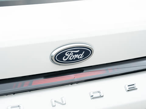 2026��  2.0T  EcoBoost  ������