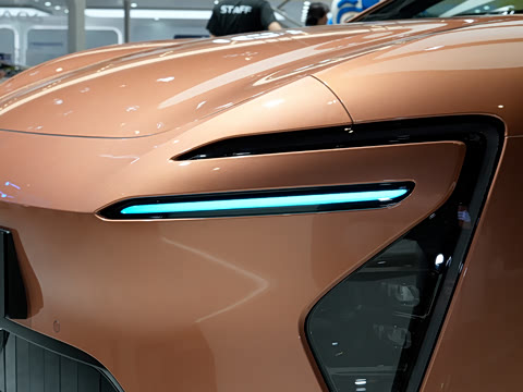 2026�� Max ˫��������