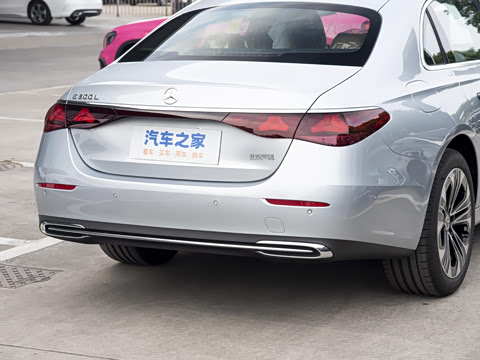 2026�� E 300 L ������