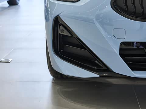 2026�� M240i xDrive