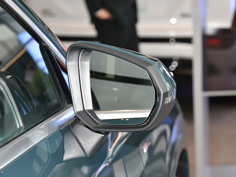 2025�� quattro 45�����ذ� 35TFSI  ��ȡ������