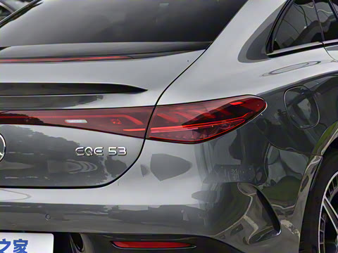 2023�� AMG EQE 53 4MATIC+