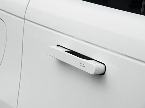 2026�� 3.0 L6 400PS AB�����