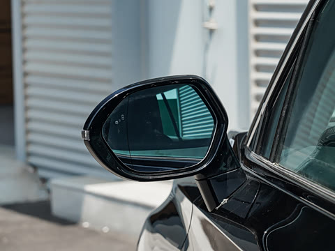 2025�� �Ŀ�  2.0T PHEV ����200��������� 7��