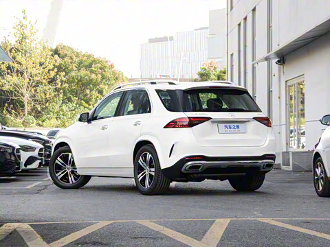 2025�� GLE 400 e 4MATIC