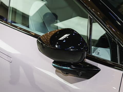 2026�� ���� 725 Max �콢��