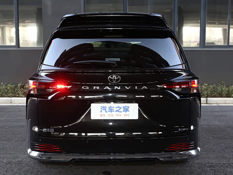 2026�� 2.5L �߶����м�