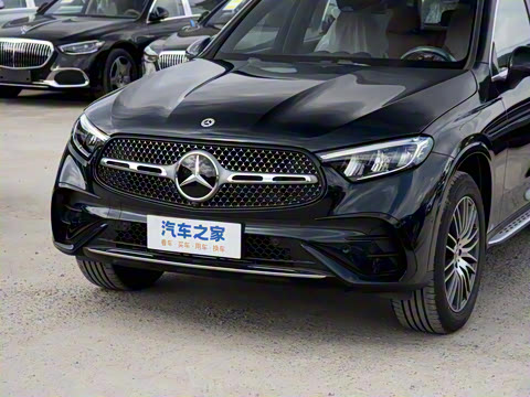 2026�� GLC 300 L 4MATIC ������ 5��