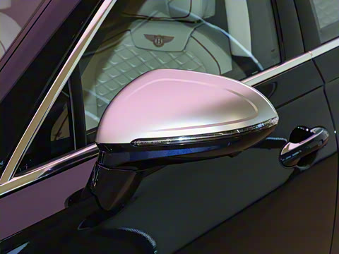 2026�� 4.0T V8 Mulliner