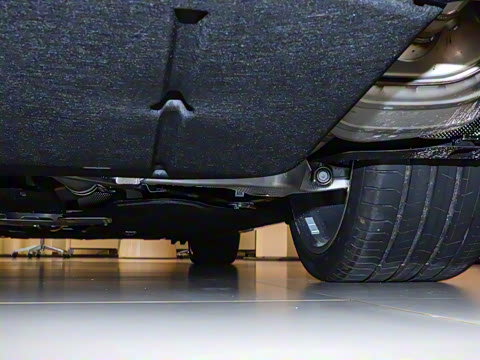 2026�� 4.0T V8 Mulliner