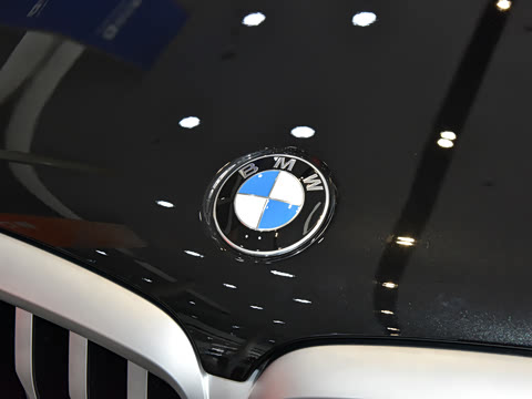 2025�� xDrive 40Li M�˶���ҹ��װ