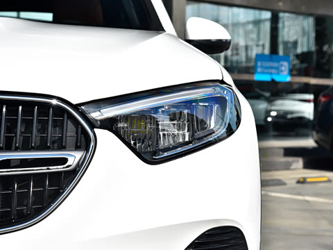 2026�� GLC 260 L 4MATIC �����