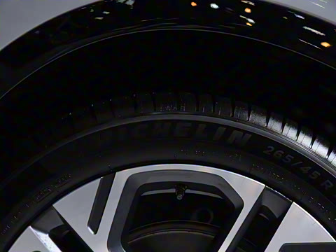 2025�� �ھ������ 100kWh