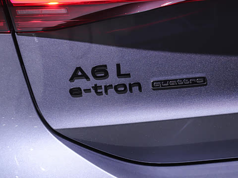 2026�� quattro Ǭ���Ǽݰ�