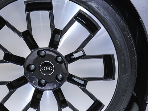 2026�� quattro Ǭ���Ǽݰ�