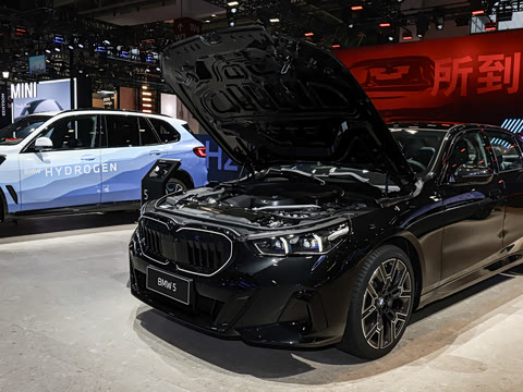 2026�� �Ŀ� 530Li ������ M�˶���װ