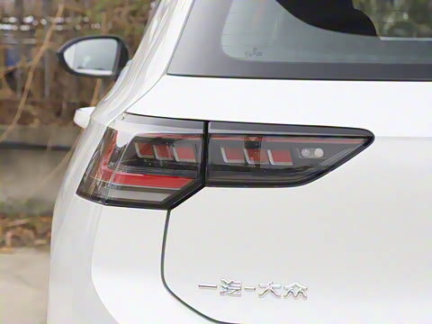 2026�� 380TSI DSG GTI