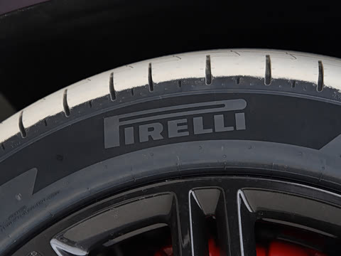 2025�� ���� Ultra�� 53.4kWh 6���� (896�߼����״