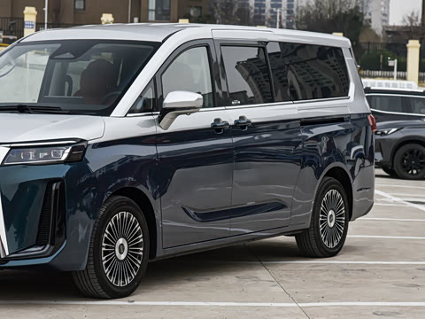 2026�� ���̰� 230�콢�� 7��