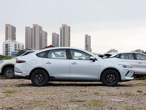 2025�� EV �Ǽݰ� 510KM��ȡ��