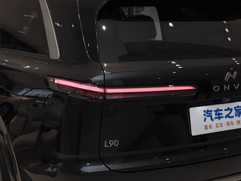 2025�� Pro ������