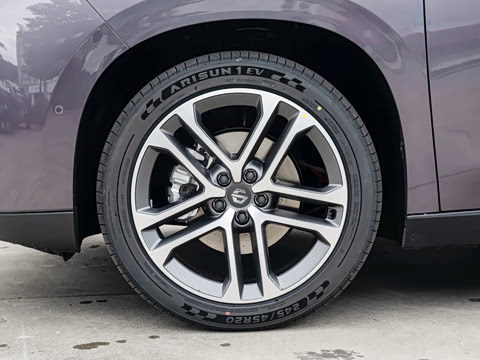 2027�� 660������